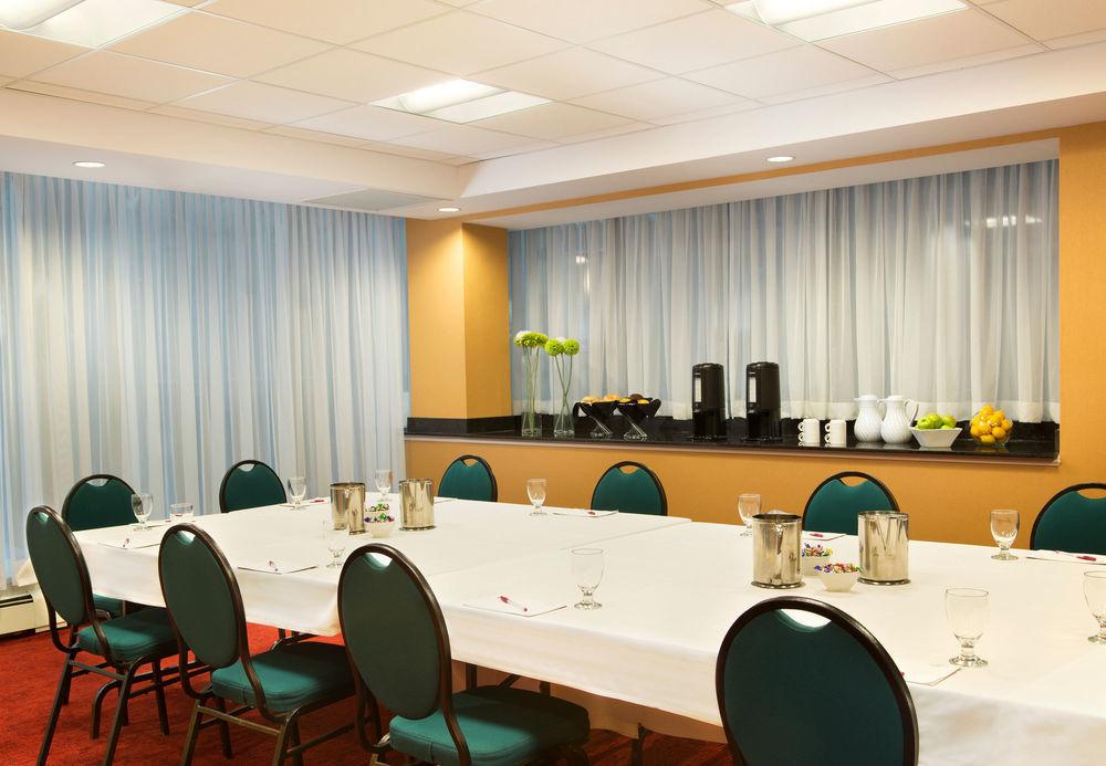 The Carleton Suite Hotel Оттава Экстерьер фото