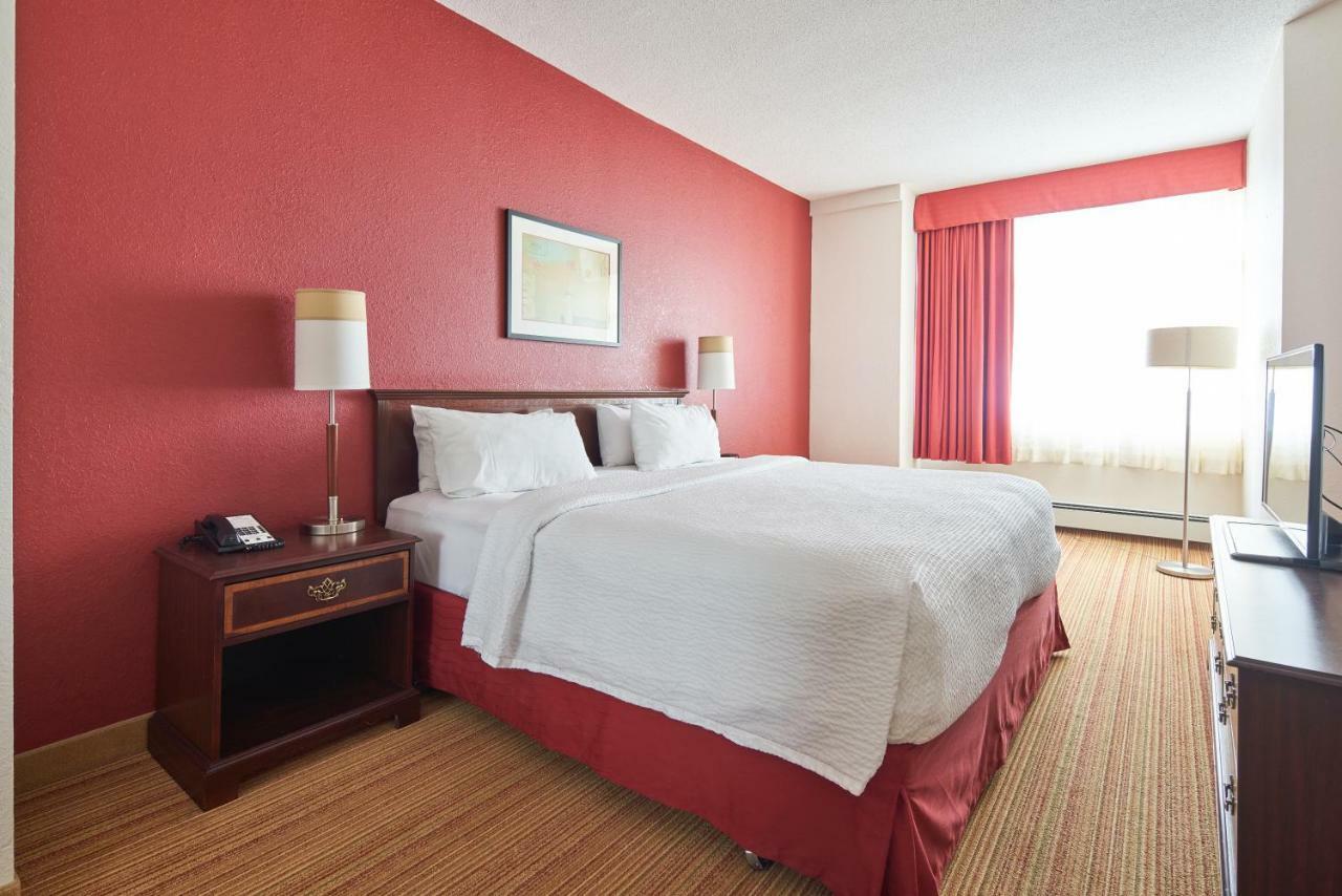 The Carleton Suite Hotel Оттава Экстерьер фото